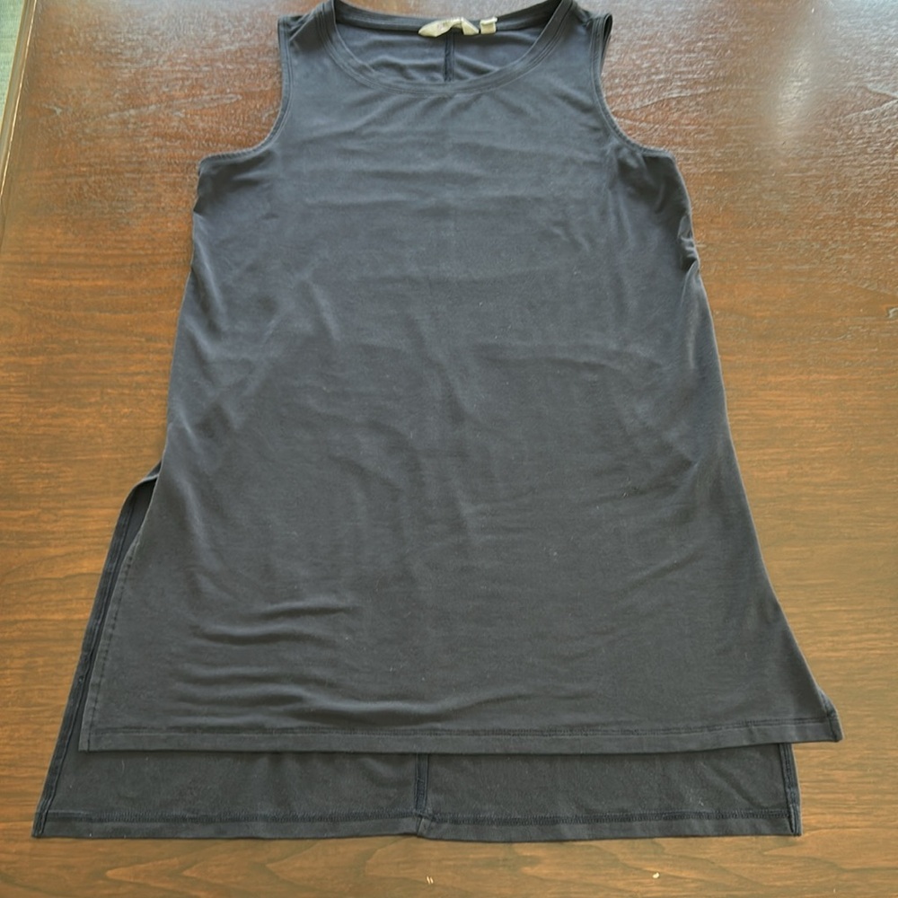 Athleta sleeveless stretch knit top athleisure